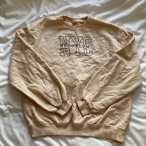 Cream oversized NYC sweatshirt